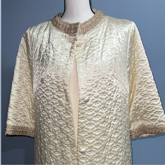 Lisanne distinctive loungewear- Vintage robe - Picture 3 of 14